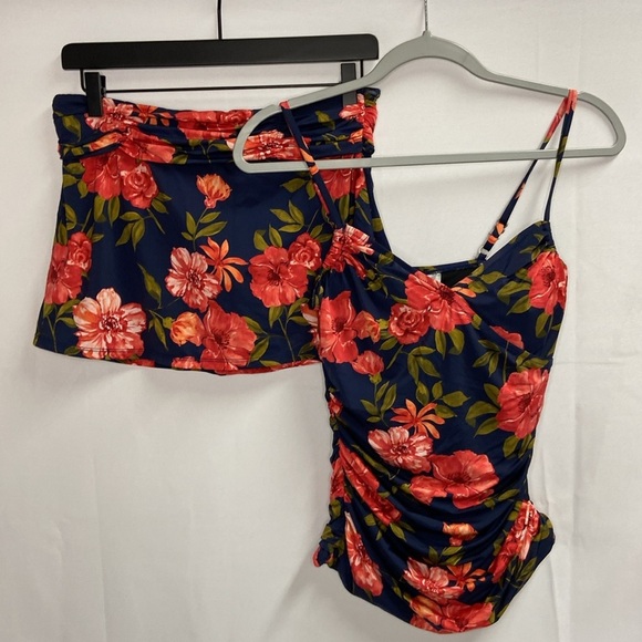GARNET HILL Floral 3 Piece Tankini Set Top Bikini Skirt Red Navy Size 6 NWT - Picture 2 of 9